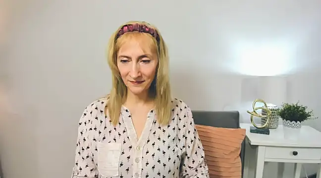 Snapshot of MargaretMilf69 chatting on 13, 2, 2025 MargaretMilf69 online show from 13, 2, 2025