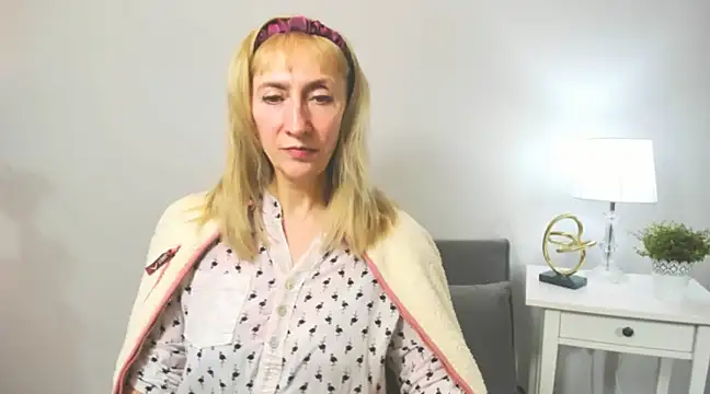 Snapshot of MargaretMilf69 chatting on 19, 2, 2025 MargaretMilf69 online show from 19, 2, 2025