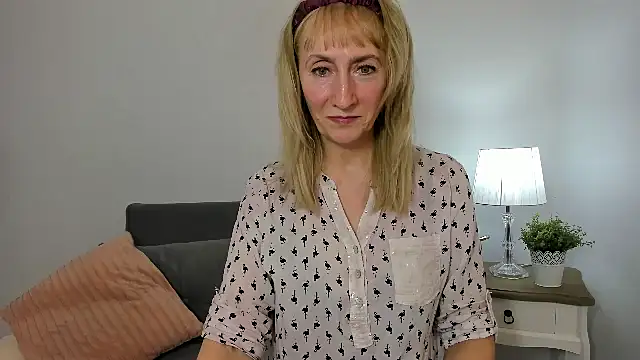 Snapshot of MargaretMilf69 chatting on 28, 2, 2025 MargaretMilf69 online show from 28, 2, 2025