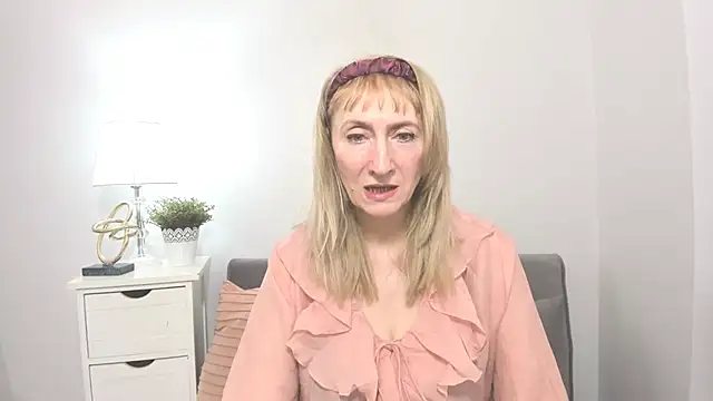 Snapshot of MargaretMilf69 chatting on 14, 3, 2025 MargaretMilf69 online show from 14, 3, 2025