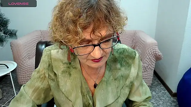 SexyGrandma  online show from 1, 2, 2025