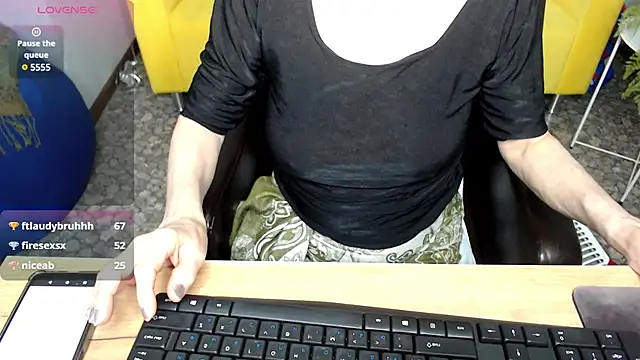 SexyGrandma  online show from 25, 2, 2025