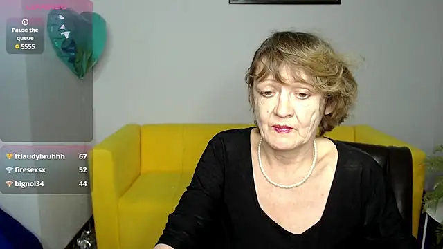 SexyGrandma  online show from 25, 2, 2025