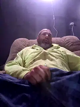 Snapshot of thickdaddy2982 chatting on 15, 2, 2025 thickdaddy2982 online show from 15, 2, 2025