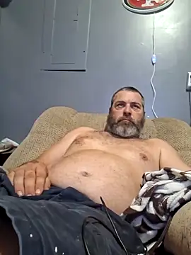 Snapshot of thickdaddy2982 chatting on 17, 3, 2025 thickdaddy2982 online show from 17, 3, 2025