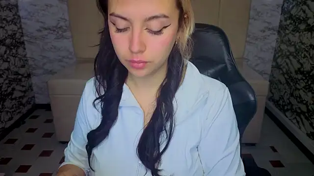 Hela v online show from 9, 4, 2026