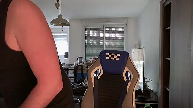 Funnyjul31 online show from 10, 2, 2025