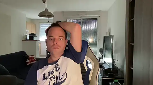 Funnyjul31 online show from 10, 2, 2025