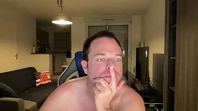 Funnyjul31 online show from 15, 2, 2025