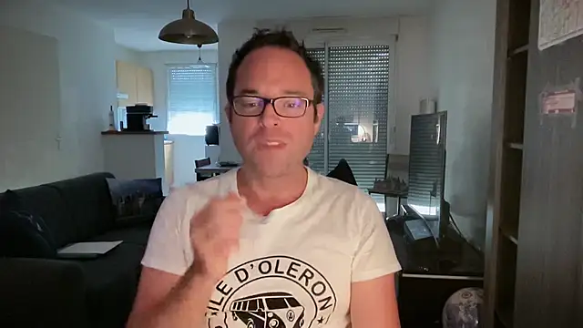 Funnyjul31 online show from 9, 10, 2025