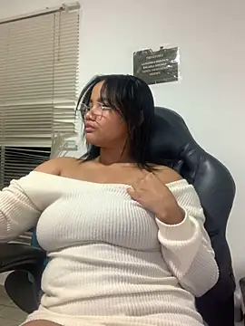 Snapshot of my_cam chatting on 10, 2, 2025 my cam online show from 10, 2, 2025