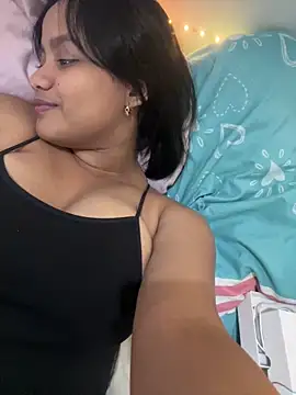 Snapshot of my_cam chatting on 8, 3, 2025 my cam online show from 8, 3, 2025