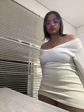 Snapshot of my_cam chatting on 9, 3, 2025 my cam online show from 9, 3, 2025