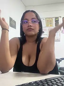 Snapshot of my_cam chatting on 15, 3, 2025 my cam online show from 15, 3, 2025