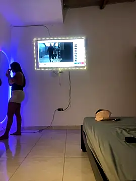 my cam online show from 25, 10, 2025