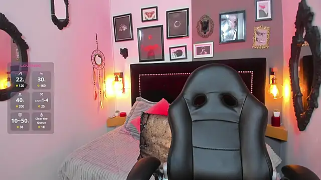 Snapshot of nina__dixon chatting on 1, 2, 2025 nina dixon online show from 1, 2, 2025