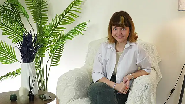 ElvaAxley online show from 28, 1, 2025