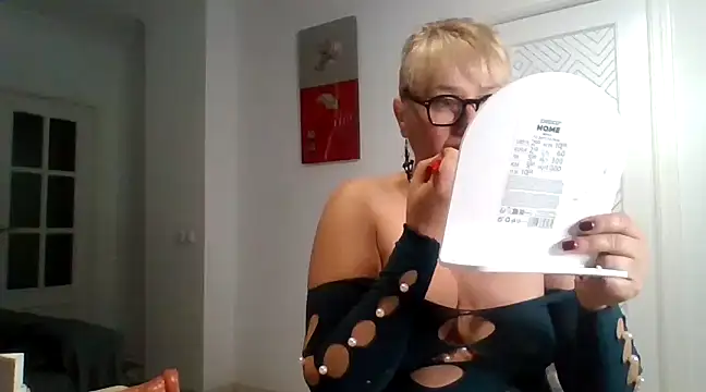 Snapshot of Luzia-Sal chatting on 22, 3, 2025 Luzia-Sal online show from 22, 3, 2025