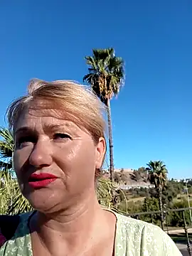 Snapshot of Luzia-Sal chatting on 14, 9, 2025 Luzia-Sal online show from 14, 9, 2025