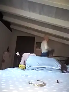 Snapshot of divinaerotica chatting on 2, 3, 2025 divinaerotica online show from 2, 3, 2025