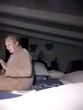 divinaerotica online show from 4, 12, 2025