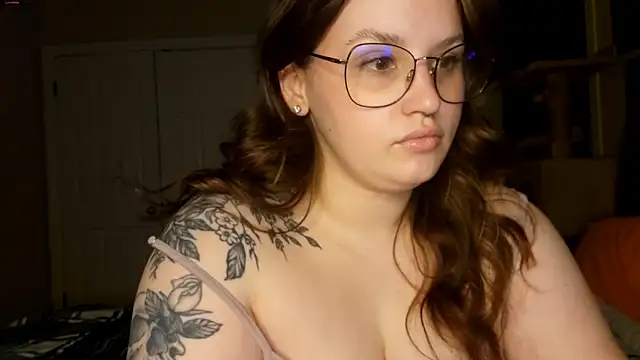 Snapshot of MrsJess chatting on 3, 3, 2025 MrsJess online show from 3, 3, 2025