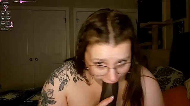 Snapshot of MrsJess chatting on 10, 3, 2025 MrsJess online show from 10, 3, 2025
