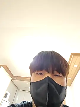 Tyyyggjju online show from 24, 10, 2025