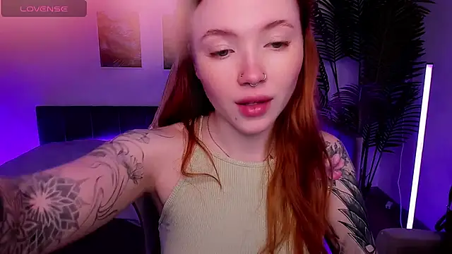 Maya Light online show from 1, 10, 2025