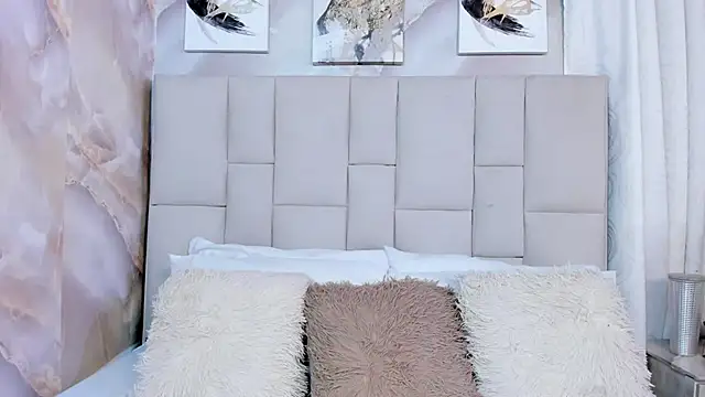 Ariana greenblat online show from 14, 12, 2025