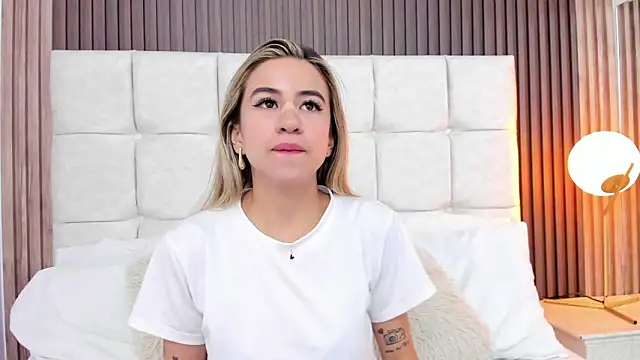 Ariana greenblat online show from 11, 4, 2026