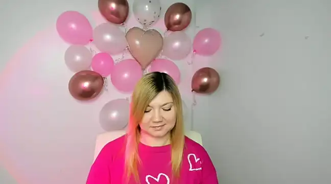 Snapshot of Lola_moree chatting on 14, 2, 2025 Lola moree online show from 14, 2, 2025
