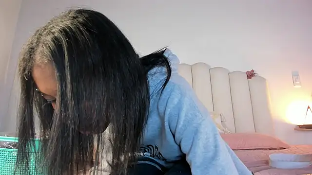 Snapshot of Zaira_Rose_ chatting on 19, 1, 2026 Zaira Rose online show from 19, 1, 2026