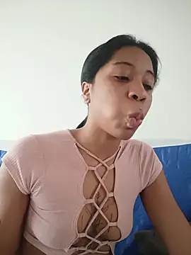 Snapshot of Zaira_Rose_ chatting on 24, 5, 2026 Zaira Rose online show from 24, 5, 2026