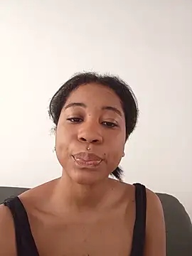 Snapshot of Zaira_Rose_ chatting on 25, 5, 2026 Zaira Rose online show from 25, 5, 2026
