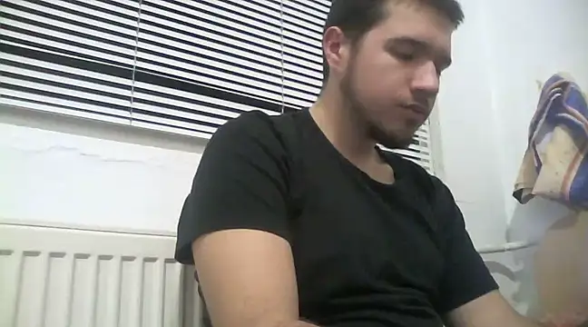 Drag Queen online show from 29, 1, 2025