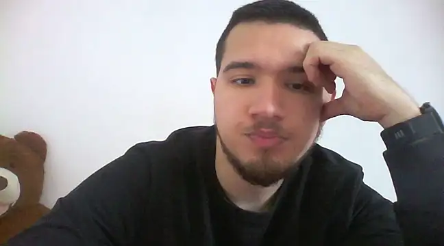 Drag Queen online show from 14, 3, 2025