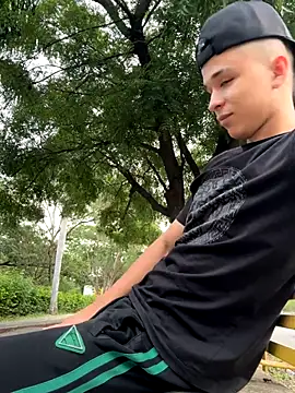 arevalo1124 online show from 11, 11, 2025