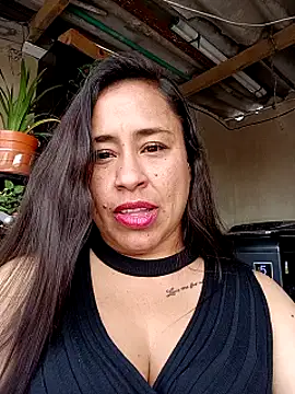 kamila lovee online show from 1, 11, 2025