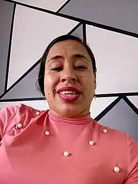 kamila lovee online show from 3, 12, 2025