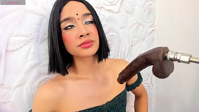 Snapshot of Sarahi_Camila chatting on 16, 10, 2025 Sarahi Camila online show from 16, 10, 2025