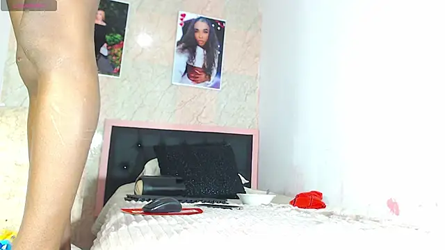 k stormi  online show from 20, 11, 2025