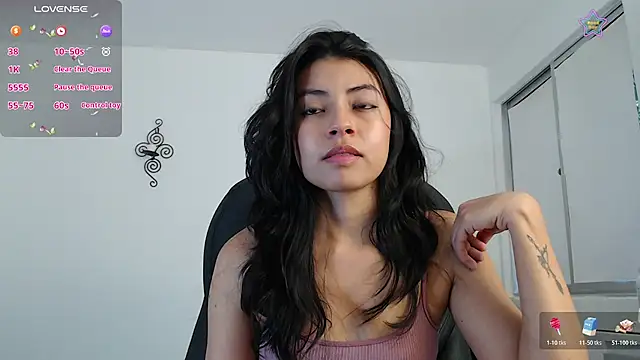 Snapshot of ellajonz chatting on 8, 7, 2026 ellajonz online show from 8, 7, 2026