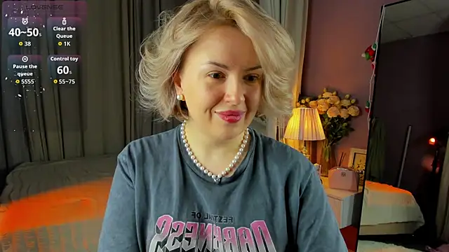 Nikki Kai online show from 13, 1, 2026