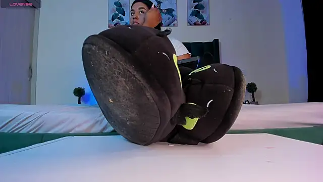 aleya bliss online show from 5, 11, 2025