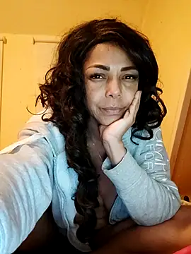 Lunasquirt1985 online show from 30, 9, 2025