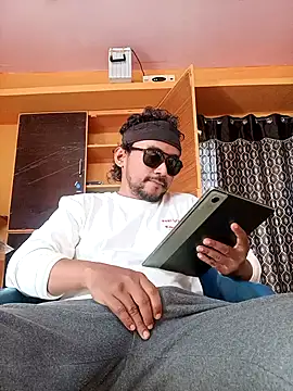 bigcock thick online show from 20, 4, 2026