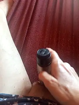 baixinhainsaciavel23 online show from 17, 9, 2025