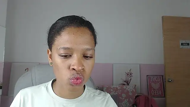 brendathompson  online show from 28, 2, 2025