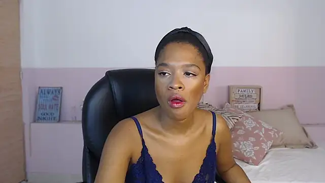 brendathompson  online show from 12, 10, 2025